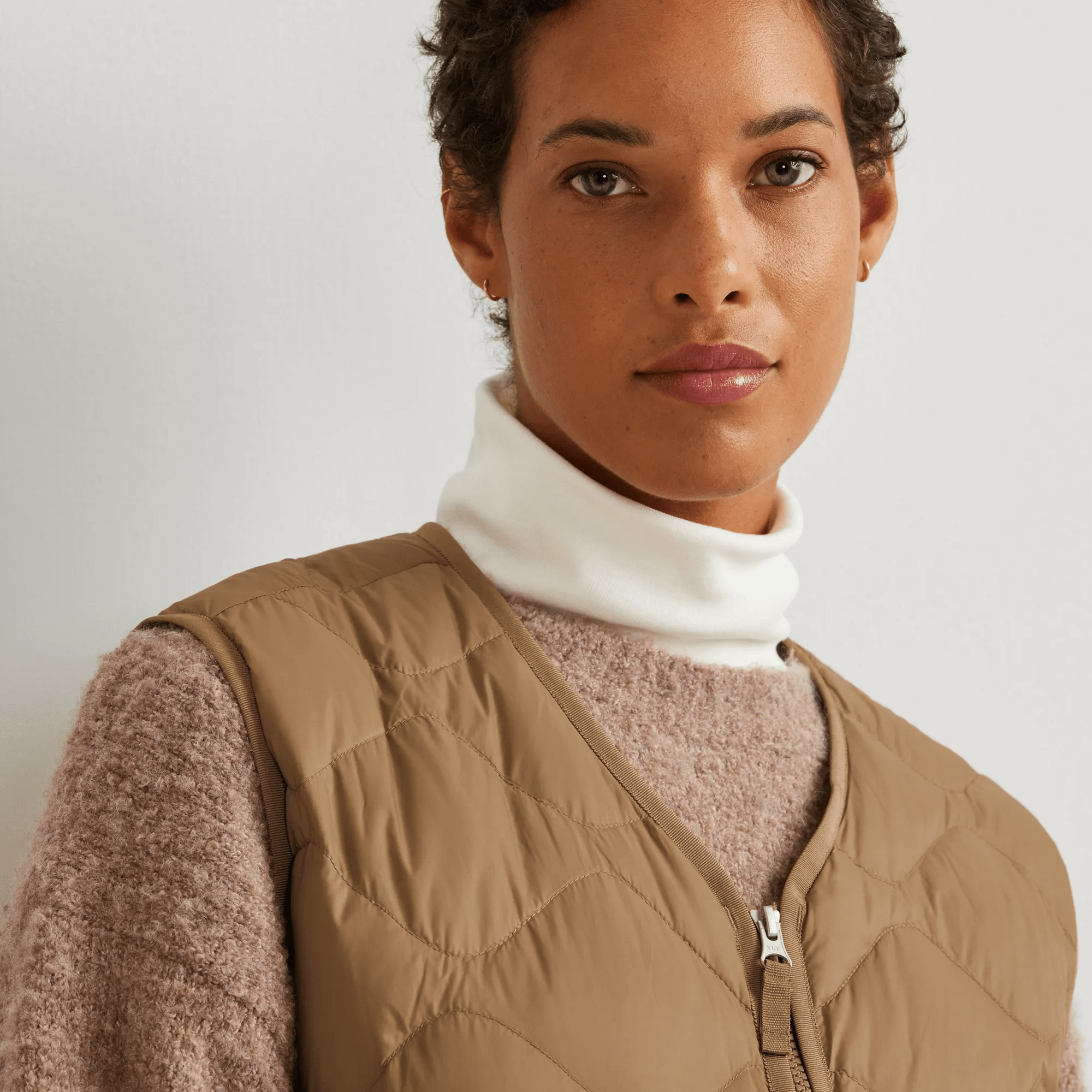 Women's Shaw Long Down Vest - Image 3
