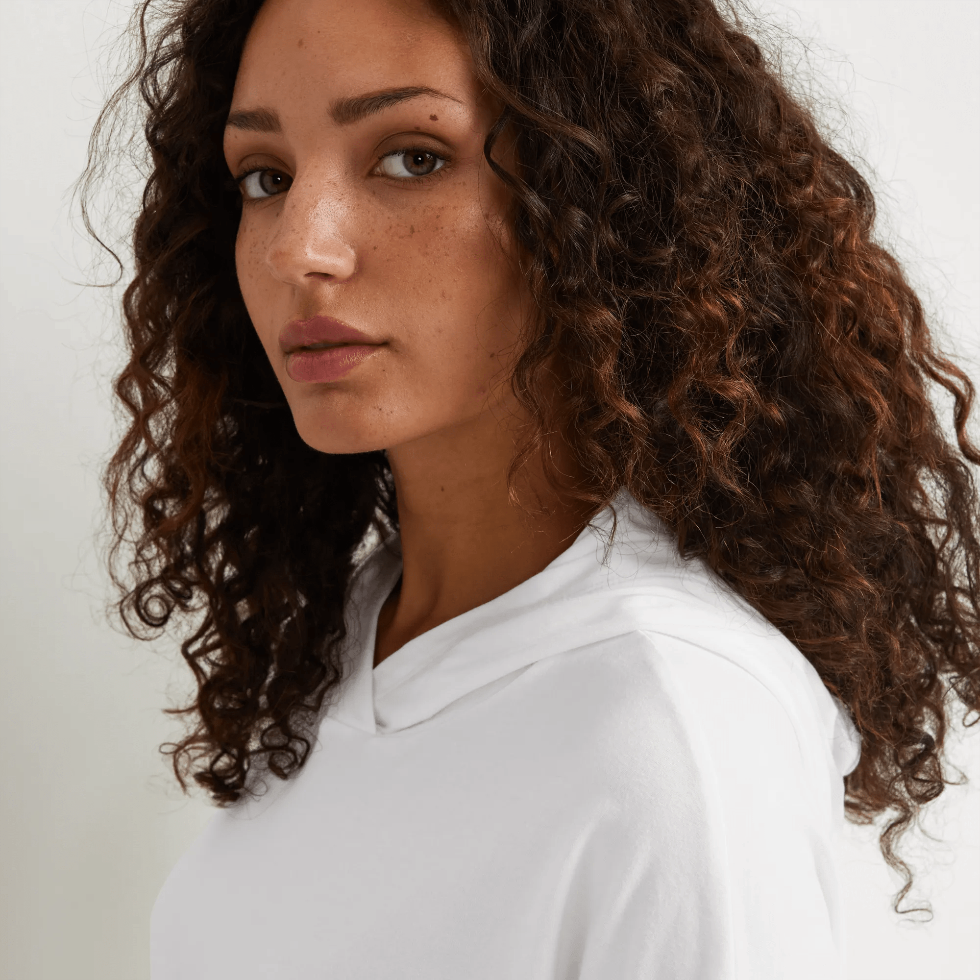 Women's Tempo Light Hoodie - Image 3